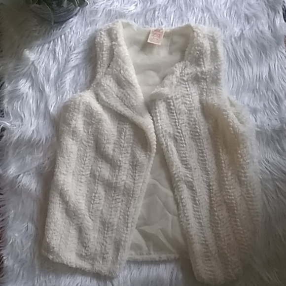 faded Glory Other - Faux fur girls vest